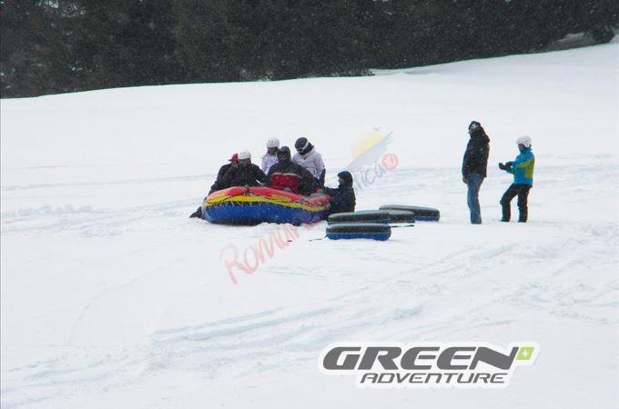 Snow Raftingul, un sport atipic