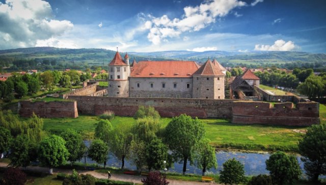 Cetatea Făgăraşului-Legendă vie a Transilvaniei