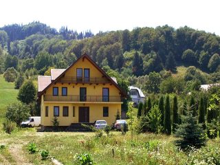 Paste 2023 in Bucovina –  Pensiunea  Grandemi  Belvedere Bucsoaia