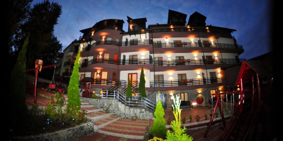 Oferta la Munte 2024 – Hotel Royal Poiana Brasov