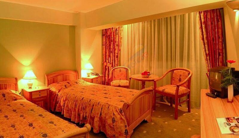 Oferta de Paste 2024 Bucovina –  Hotel Best Western Gura Humorului