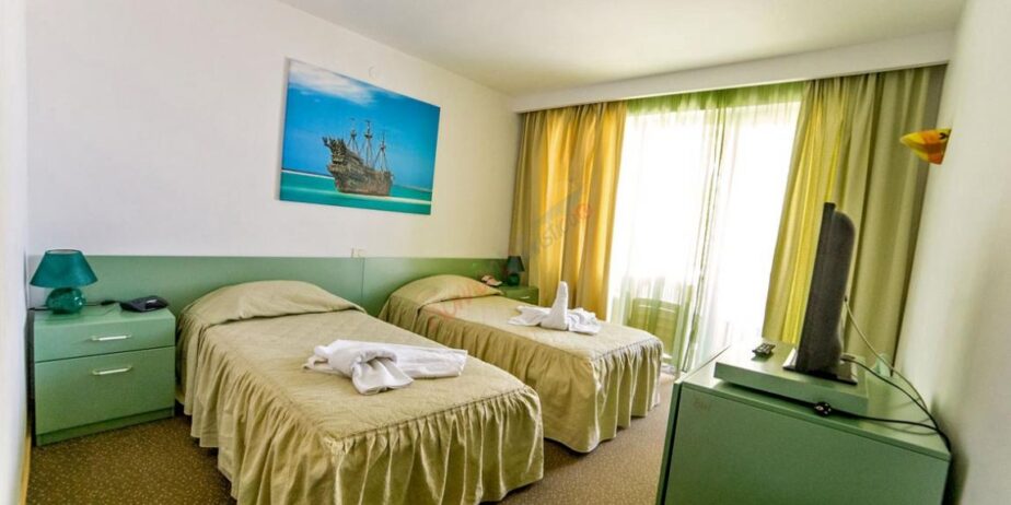 Oferta Litoral 2024 – Hotel Bicaz Pirates  Mamaia