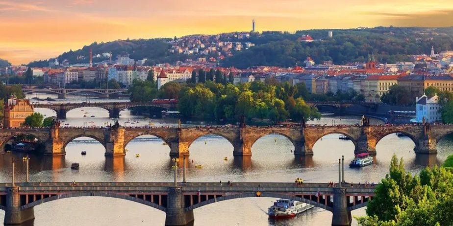 Târg de Crăciun la Praga „Orașul de Aur”